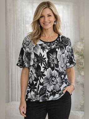 BonWorth Floral Blouse Black White Pleated Top Chic Work Casual LP